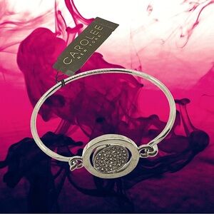 🆕Carolee NY Women’s Silver Crystal Bangle Bracelet❤️❤️
